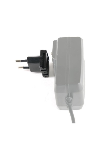 ENCHUFE CONECTOR PARA CARGADORES VARIOS ENCHUFE CONECTOR PARA CARGADORES VARIOS